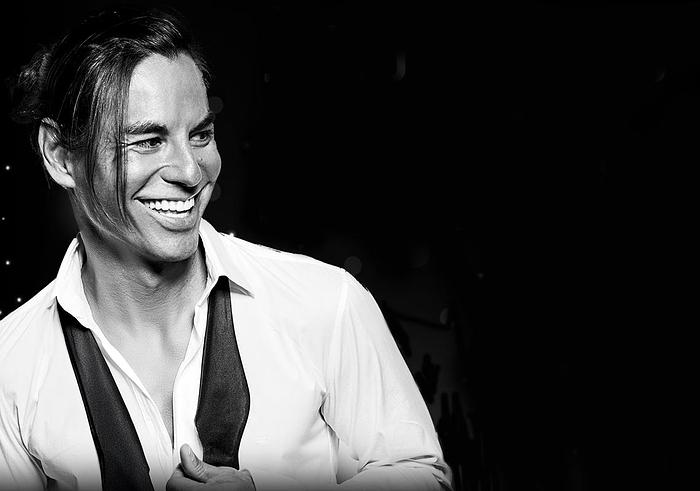 Julio Iglesias Experience